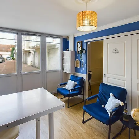 Repaire De L'explorateur Apartment Troyes